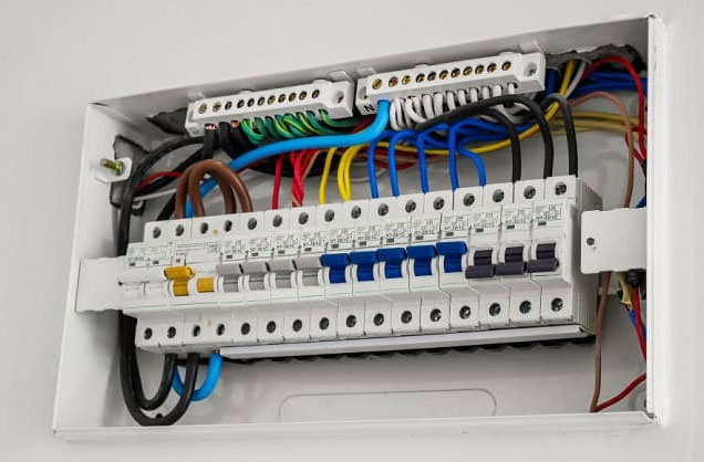 Diferencia entre interruptor automático y seccionador